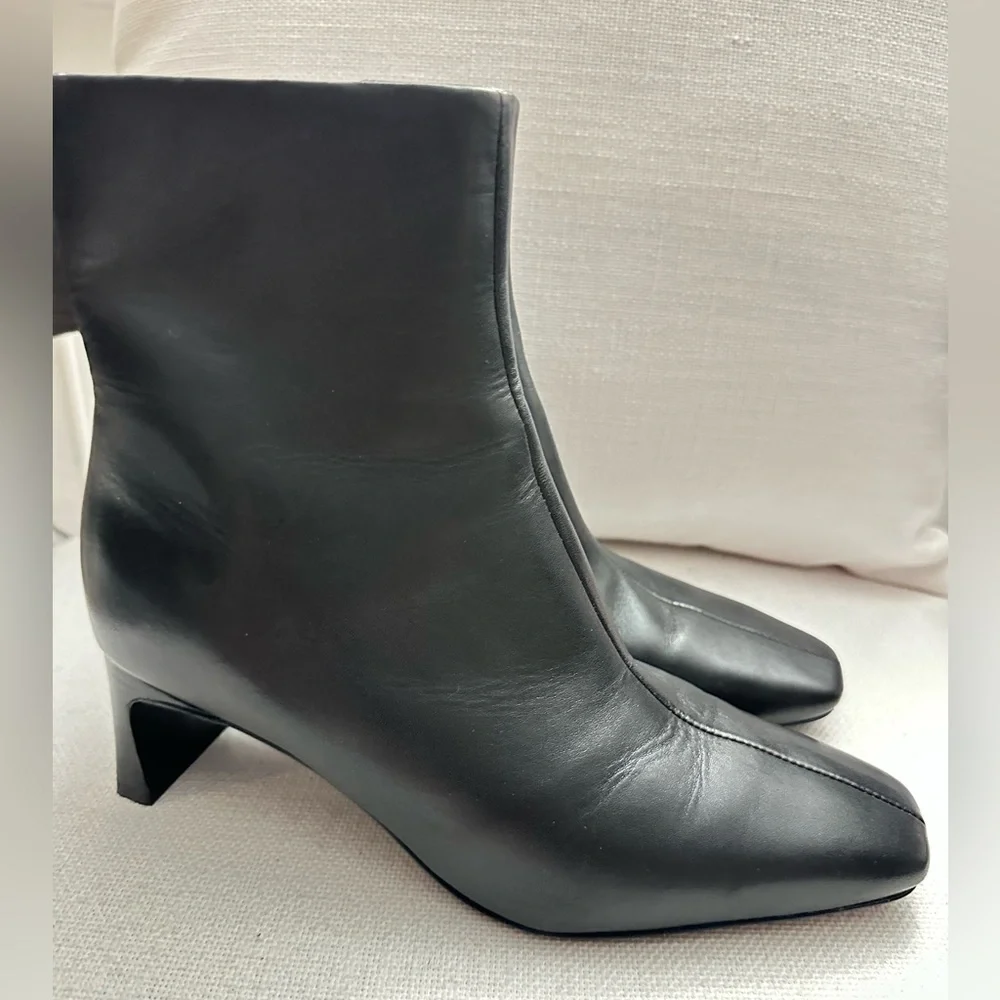 rag & bone
Avery Zip Boots - Picture 3 of 12